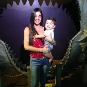 Meet your Posher, Danielle